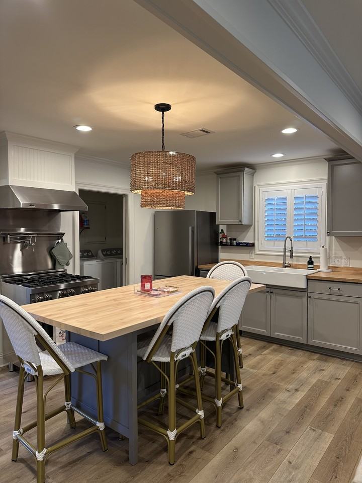 1220 Beanland Dr #1 - Photo 5 of 16