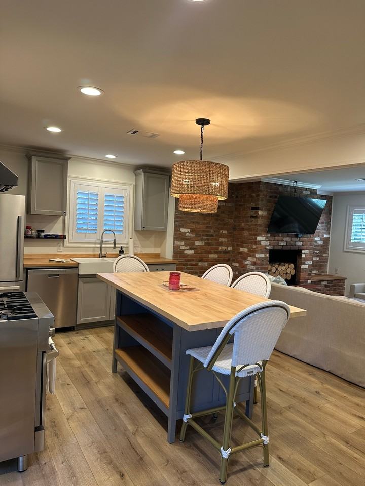 1220 Beanland Dr #1 - Photo 6 of 16