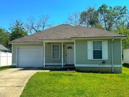 featured image of 305 Barfield St #1