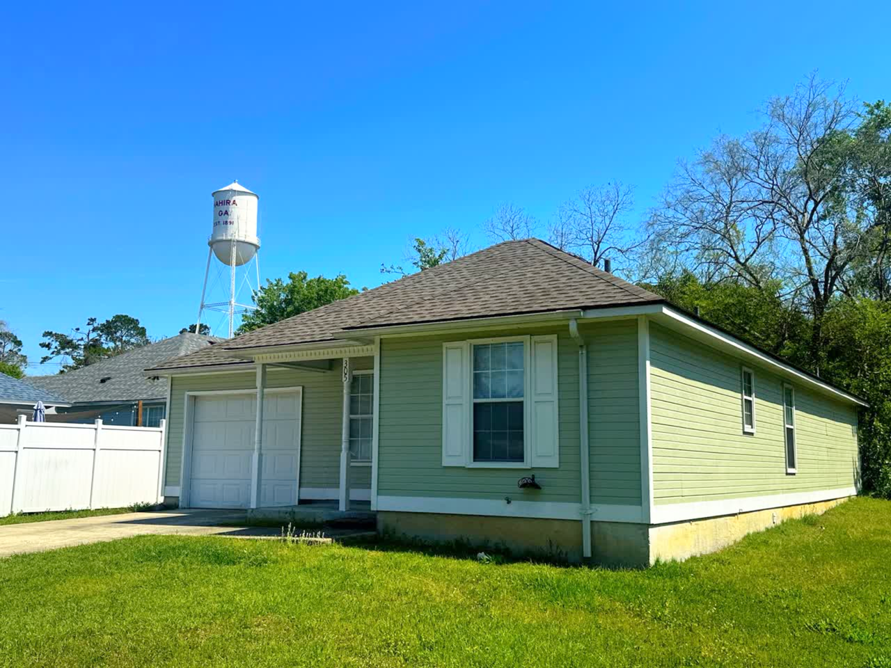 305 Barfield St #1 - Photo 2 of 26