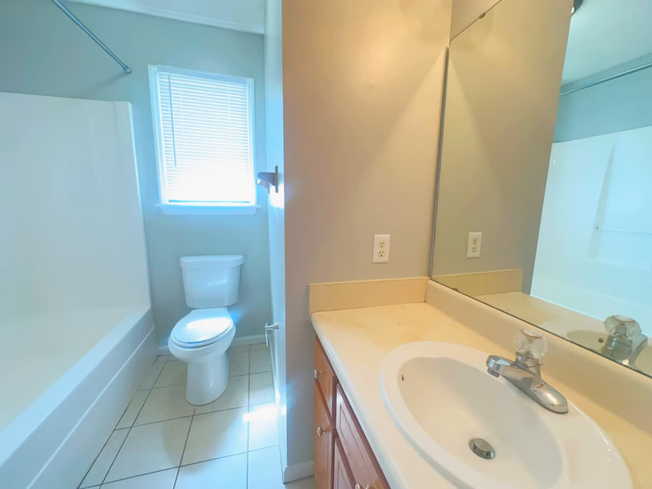 305 Barfield St #1 - Photo 4 of 26