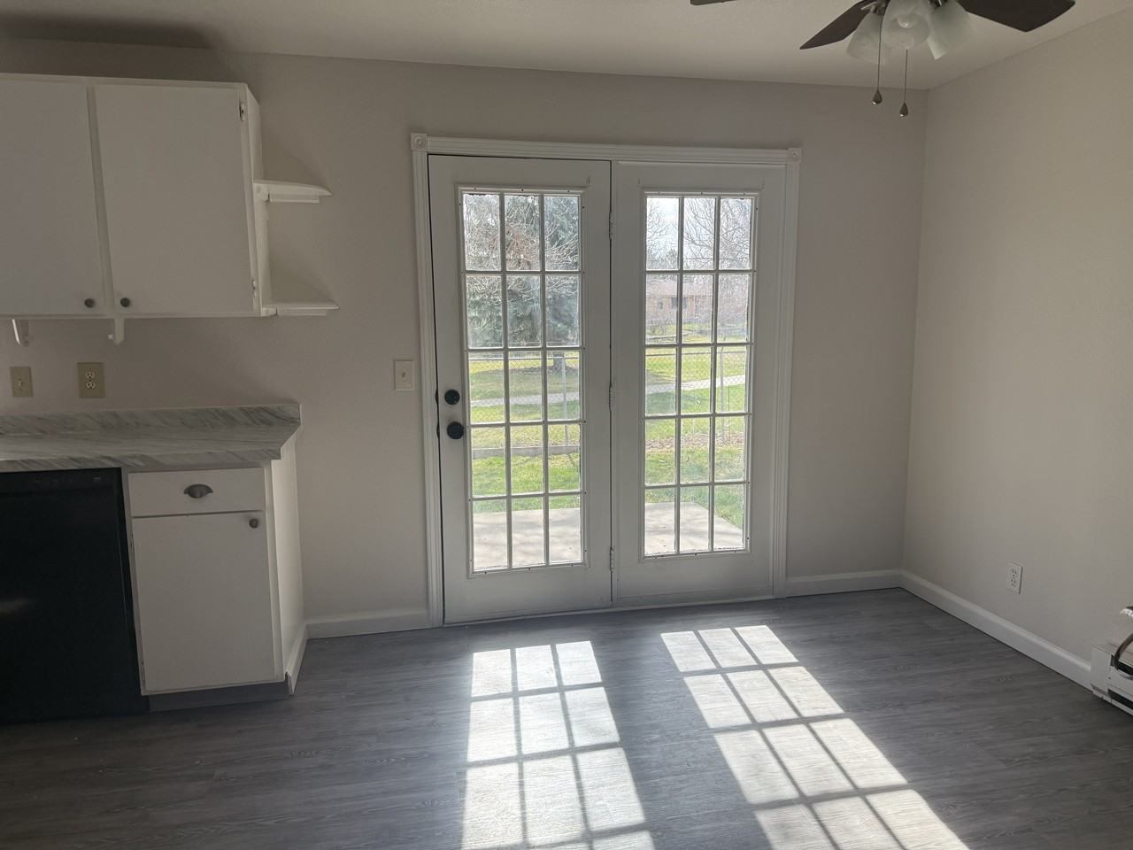 3541 Granger Ave W - Photo 4 of 15