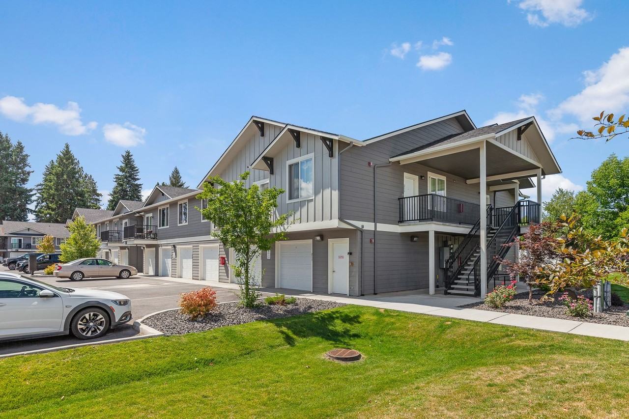 The Landmark - Photo 2 of 27