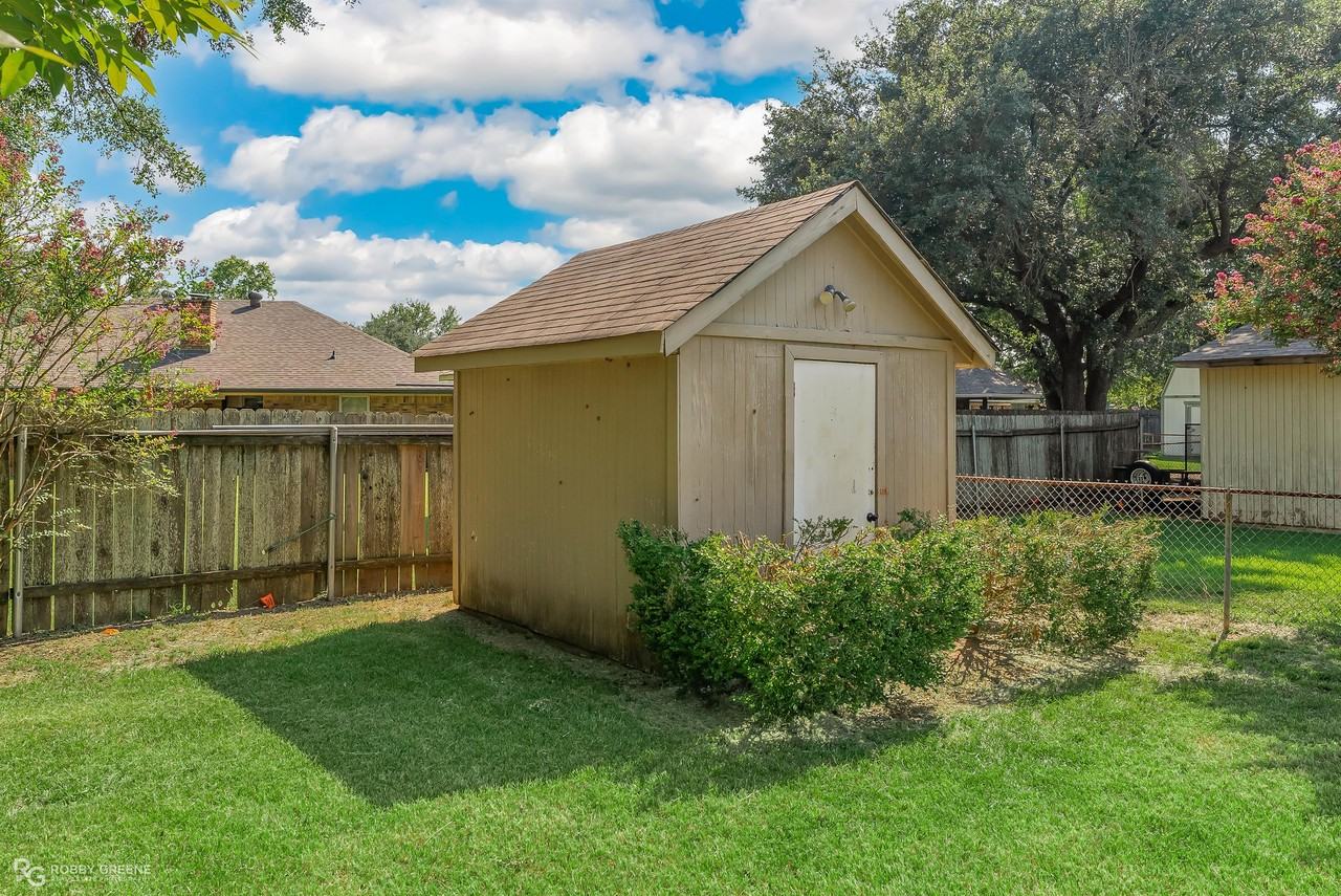 2637 Brown St #1 - Photo 2 of 20