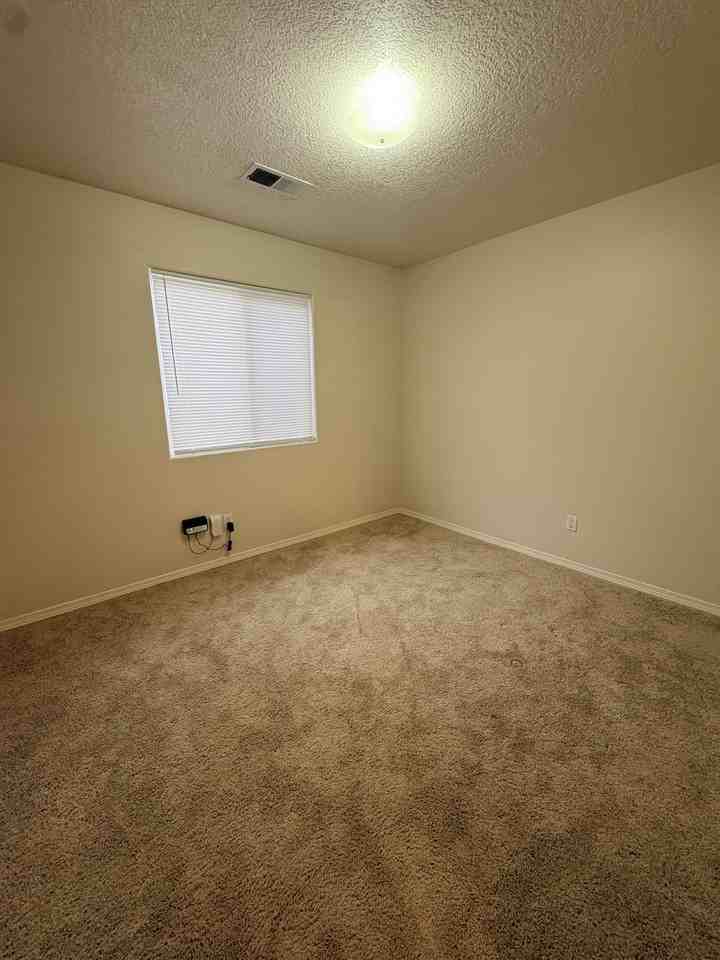 1848 Gallinas Rd Ne #1 - Photo 2 of 12