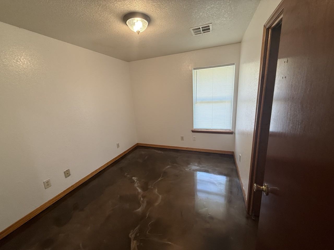 3400 Colbert St #1 - Photo 7 of 10