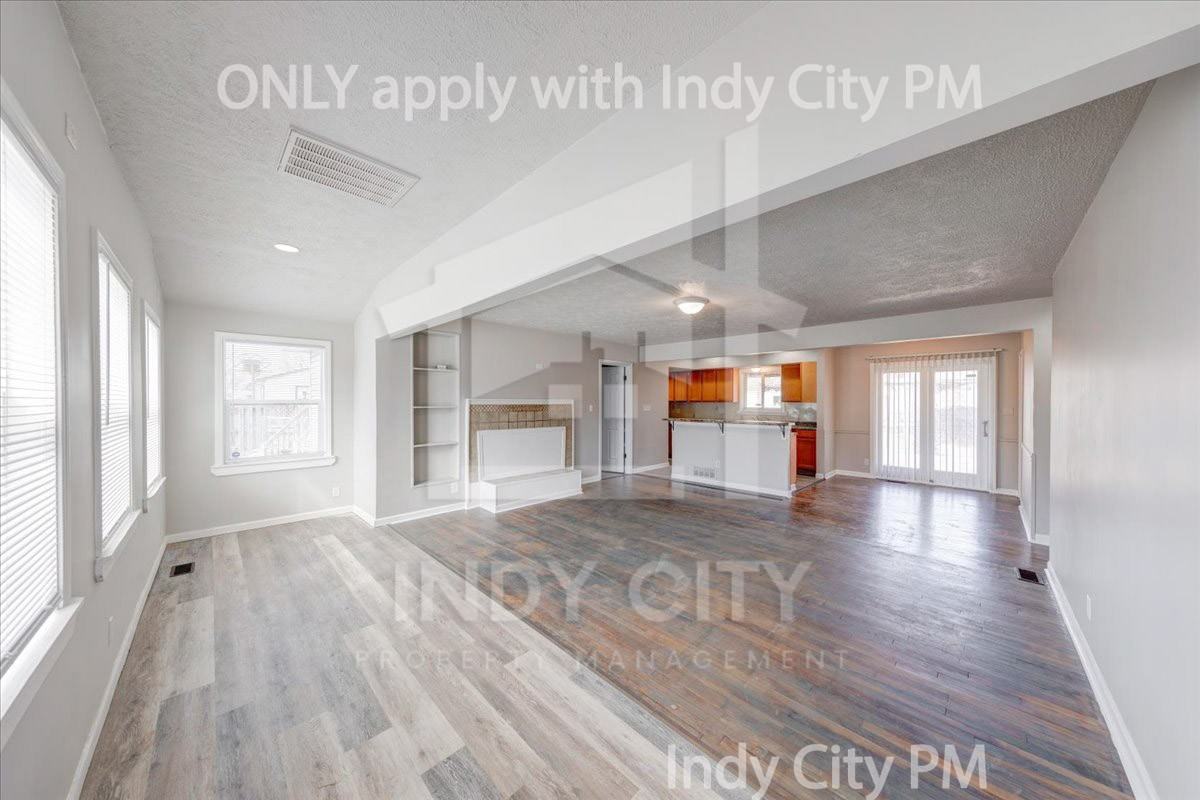 5120 Reeder St #1 - Photo 3 of 33