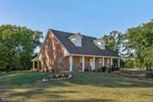featured image of 2353 Swan Lake Rd #1