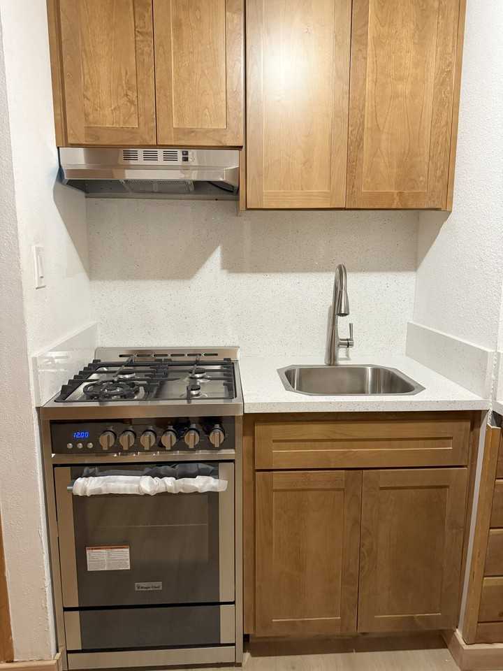 971 Merced Ave #8 - Photo 7 of 10