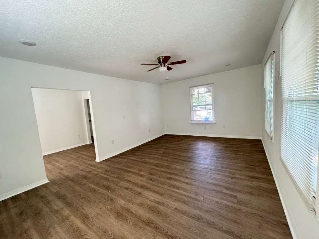 26 W 27th St #2 - Photo 5 of 10