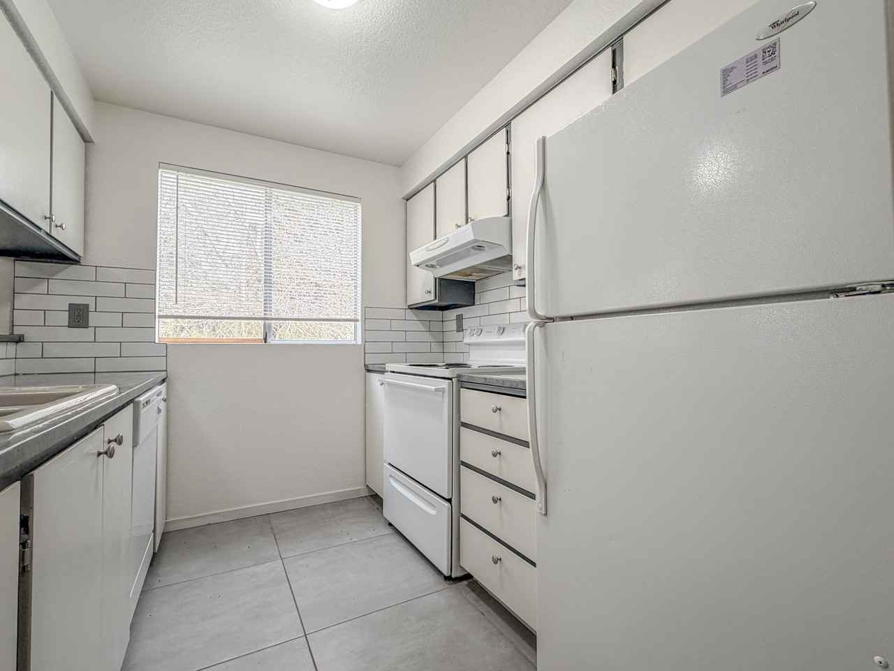 20421 28th Ave W #C - Photo 3 of 15
