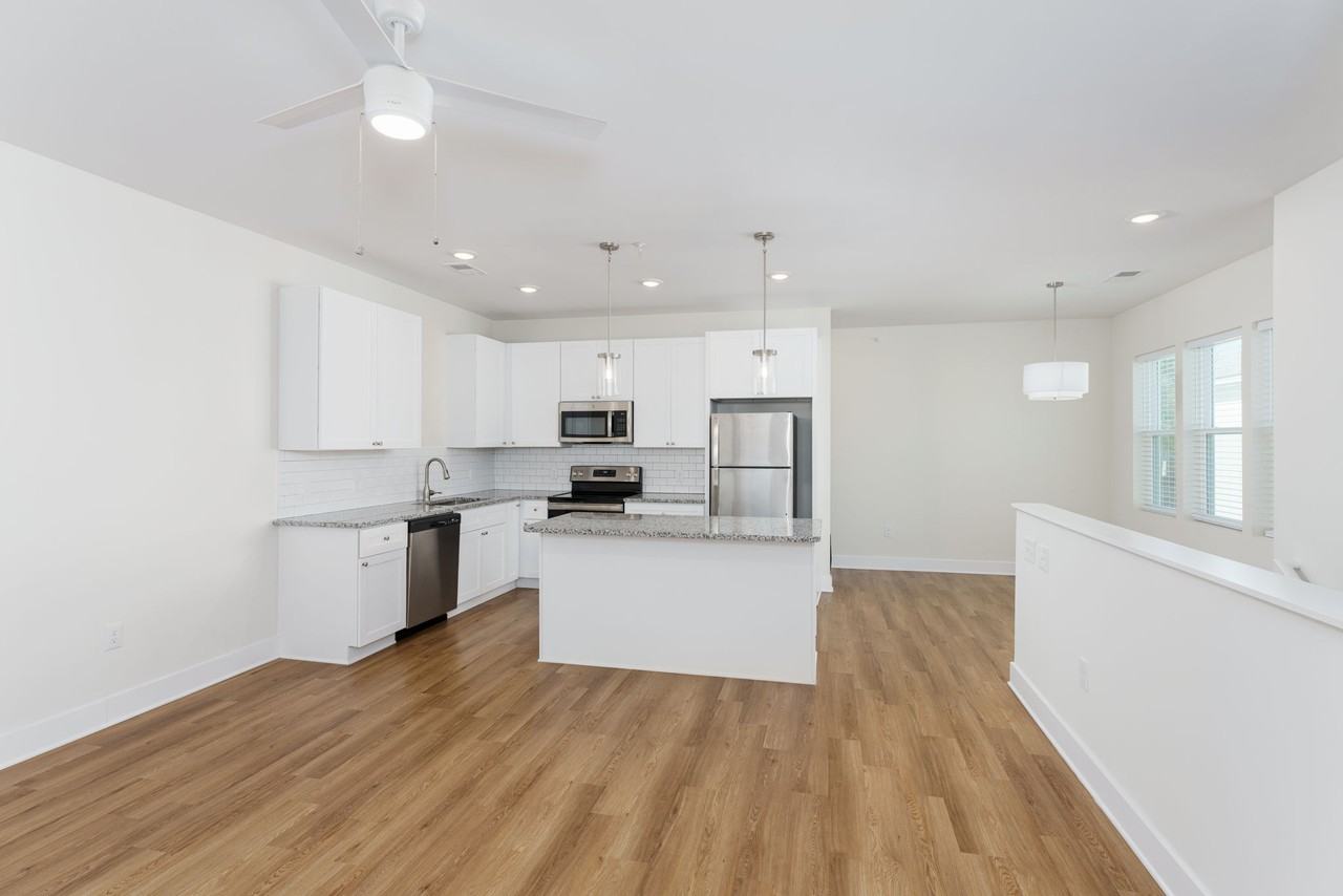 816 Nixon St #4 - Photo 6 of 20