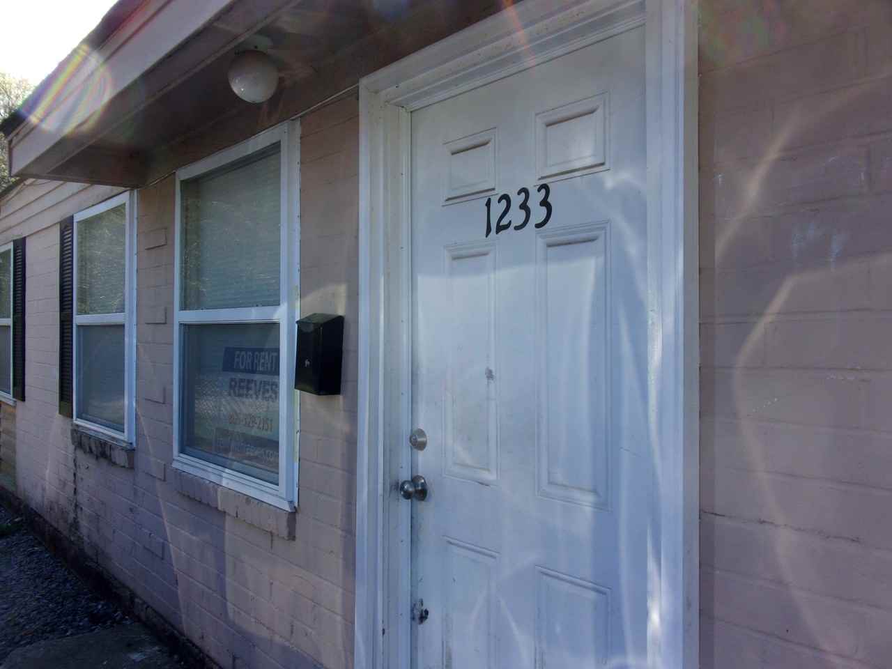 1233 Bose Ave #1 - Photo 2 of 11