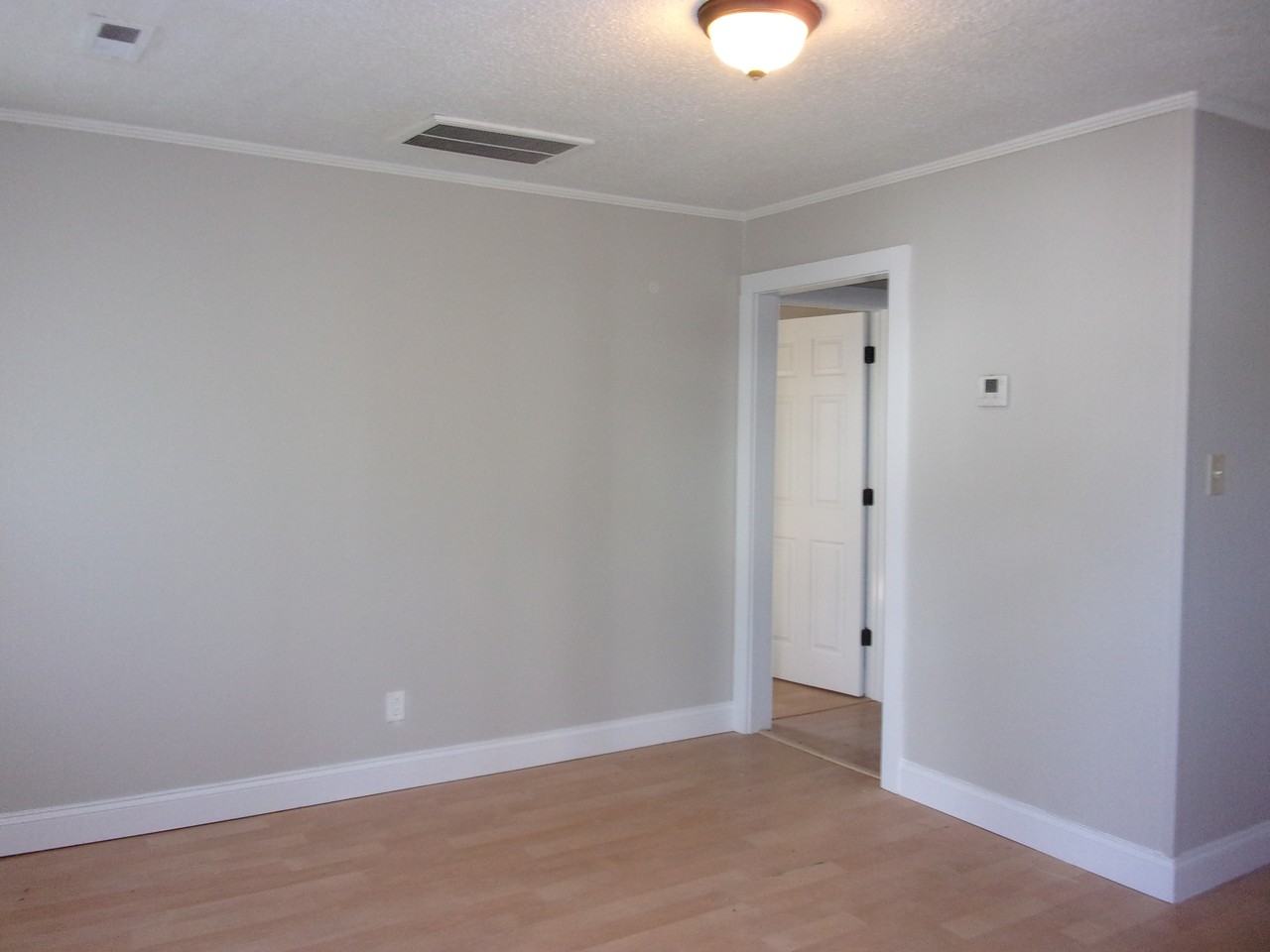 1233 Bose Ave #1 - Photo 3 of 11