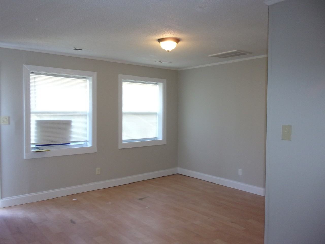 1233 Bose Ave #1 - Photo 6 of 11