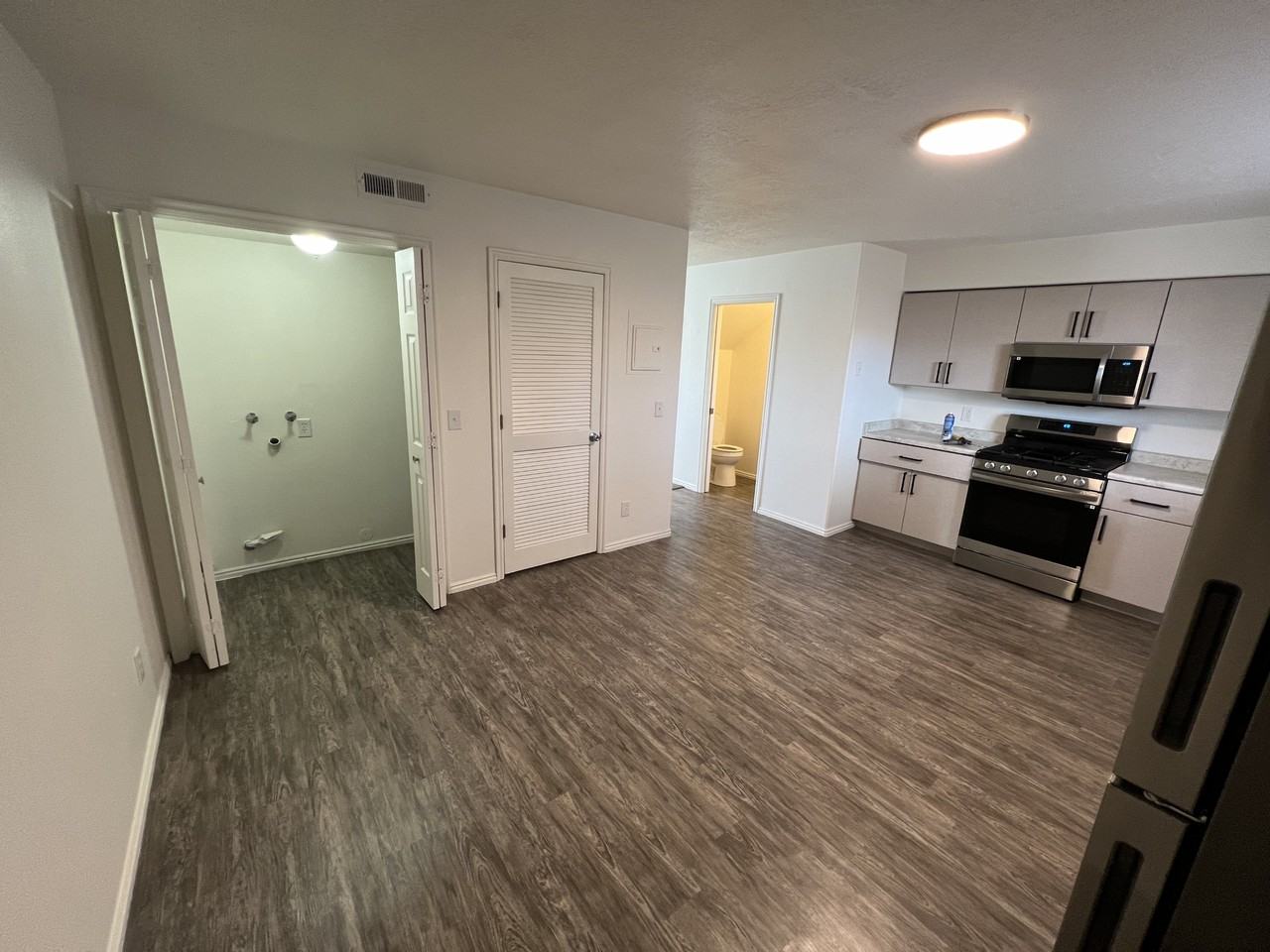 126 S 850 W #3 - Photo 4 of 12