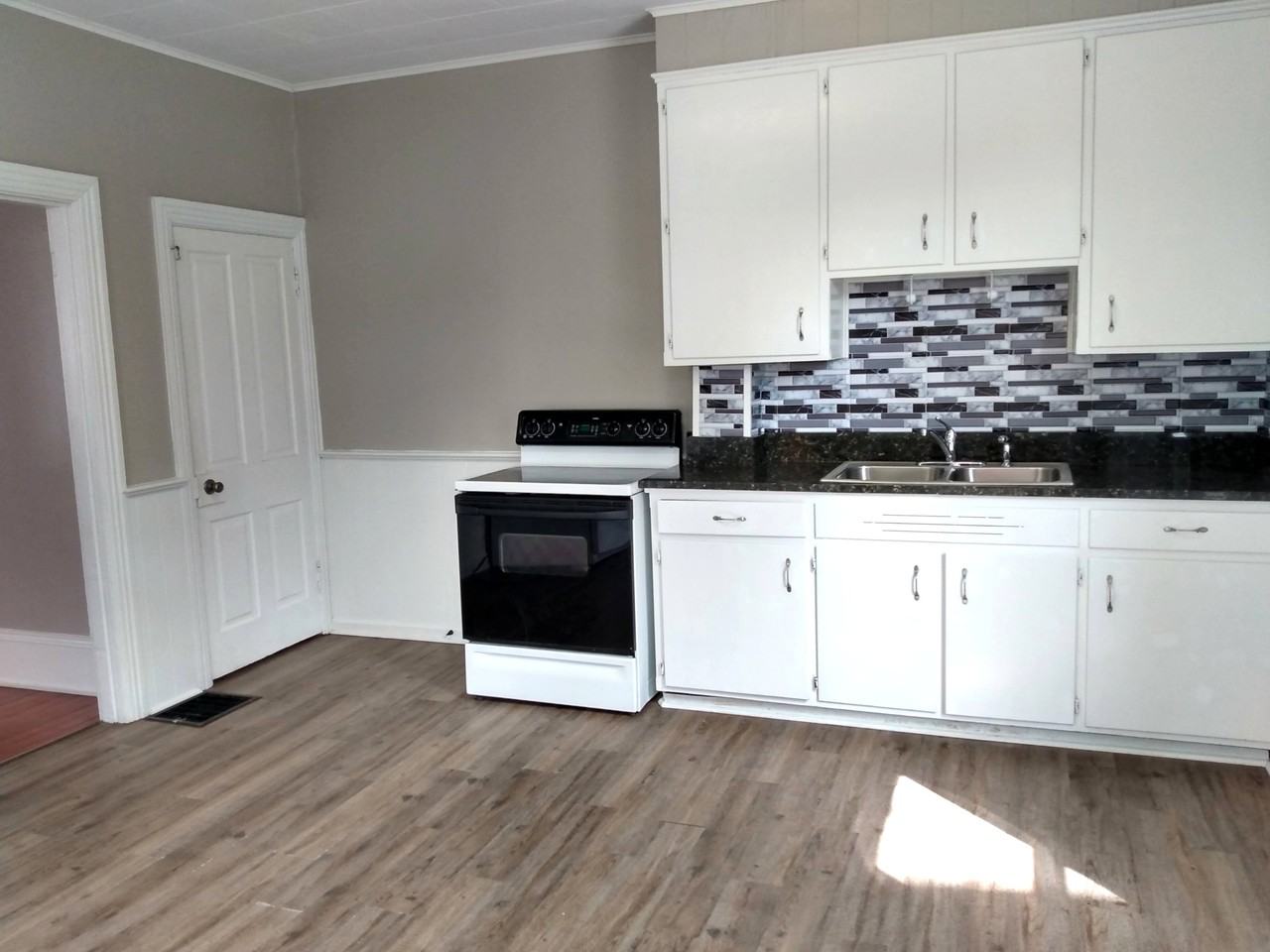 1610 Philadelphia Ave #1610 - Photo 4 of 15