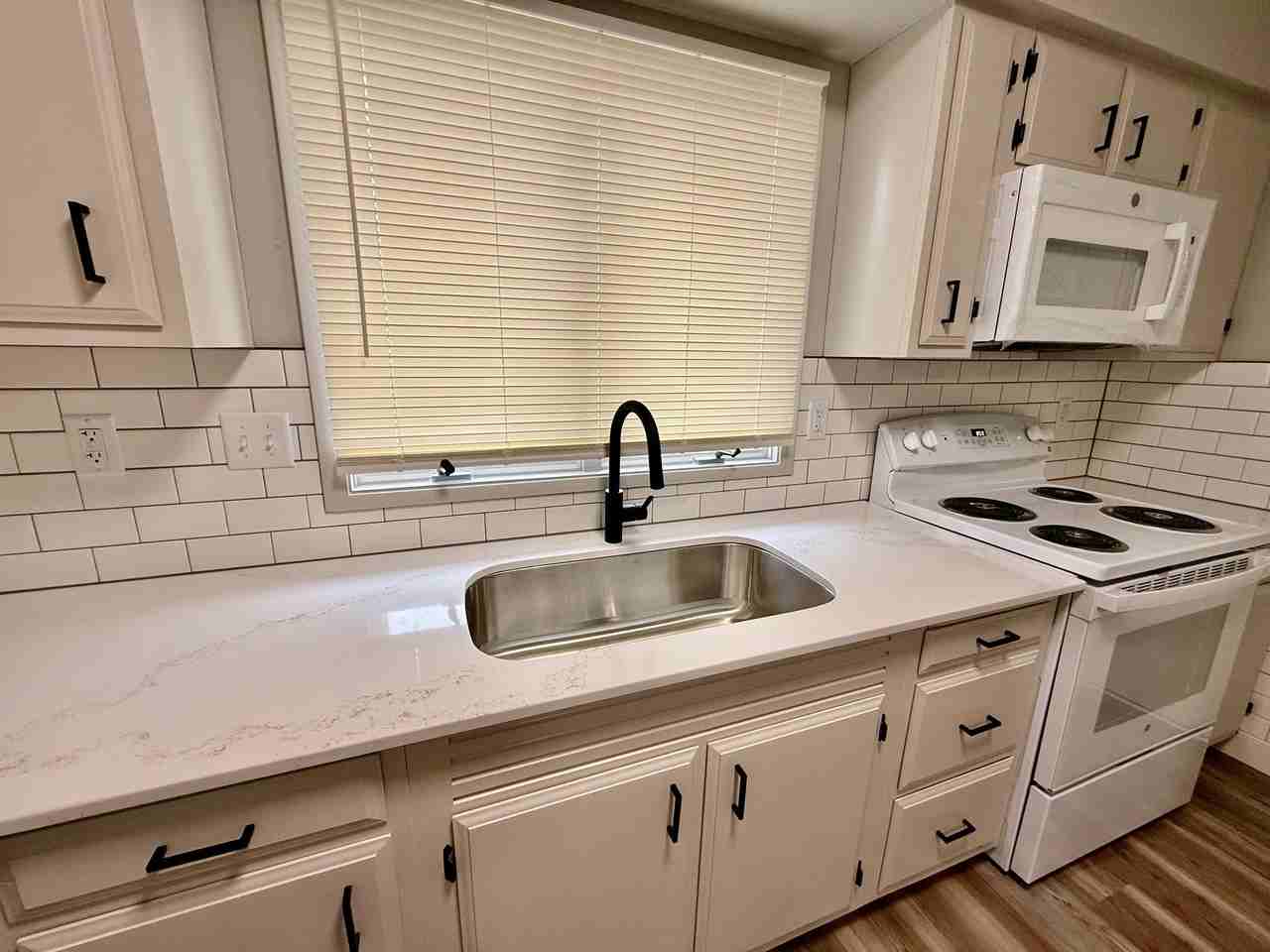 1710 Carriage Hill Dr #1 - Photo 2 of 12