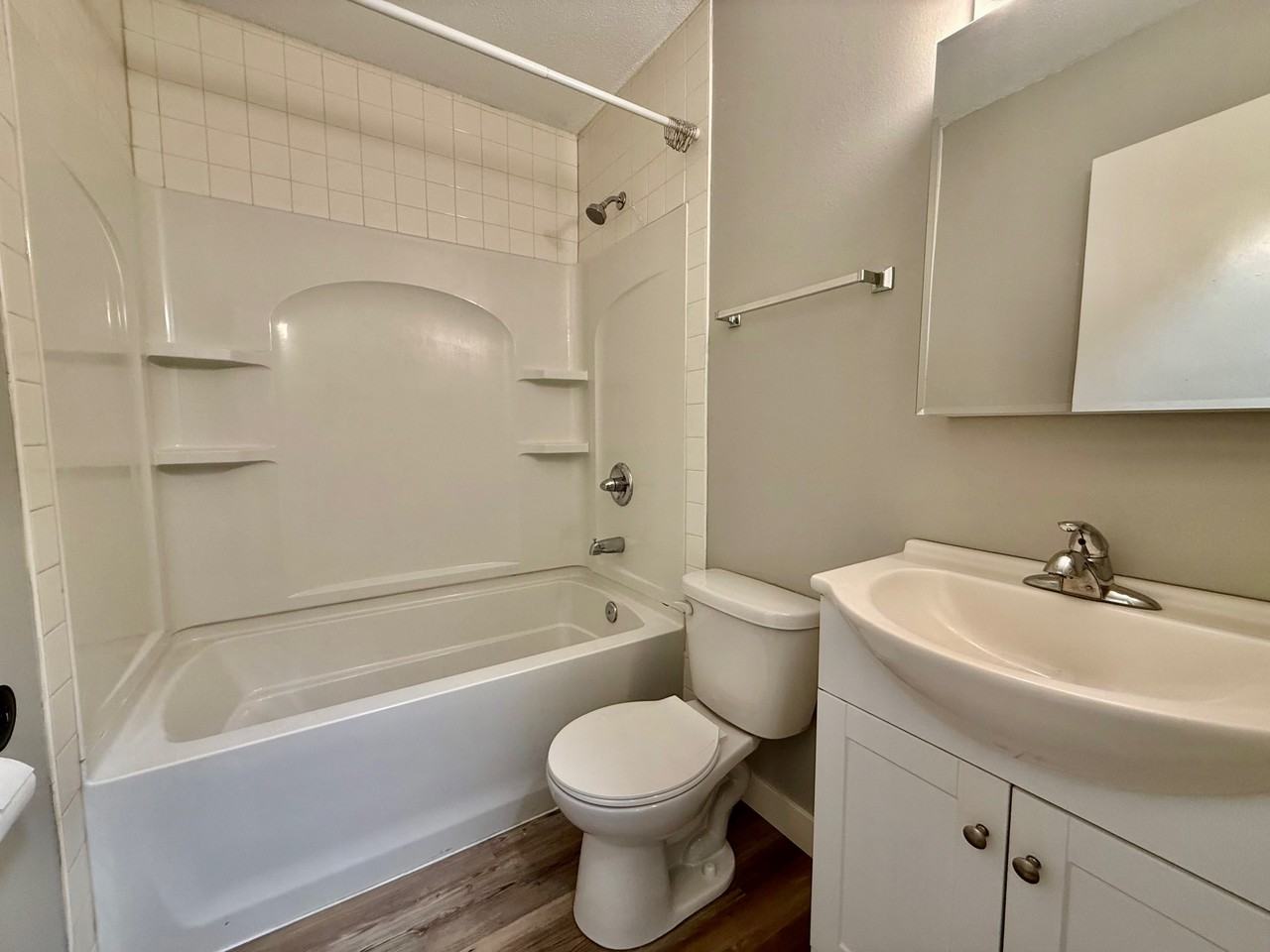 1710 Carriage Hill Dr #1 - Photo 5 of 12