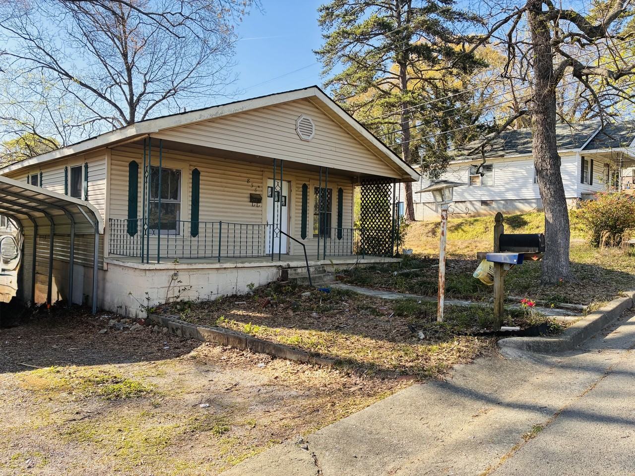 838 N 34th St #1 - Photo 3 of 17