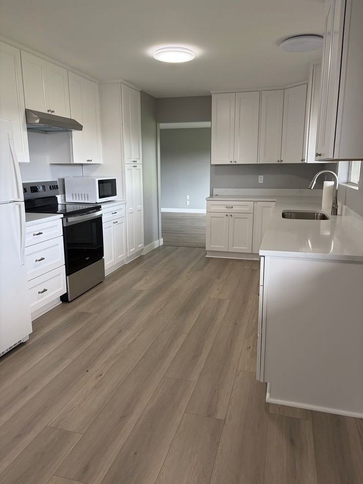 8900 Ne Jernstedt Rd - Photo 6 of 39