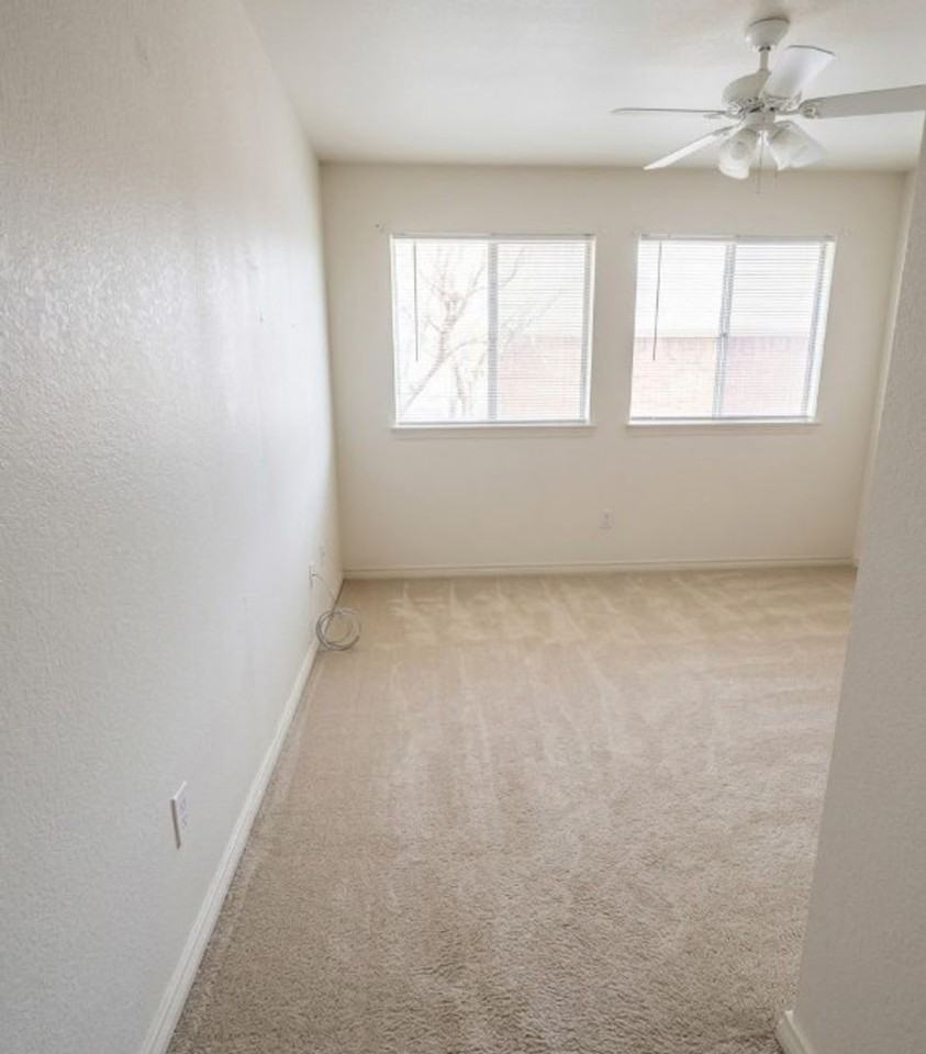 2607 Schwald Rd - Photo 7 of 15