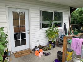 featured image of 1115 N Garden St