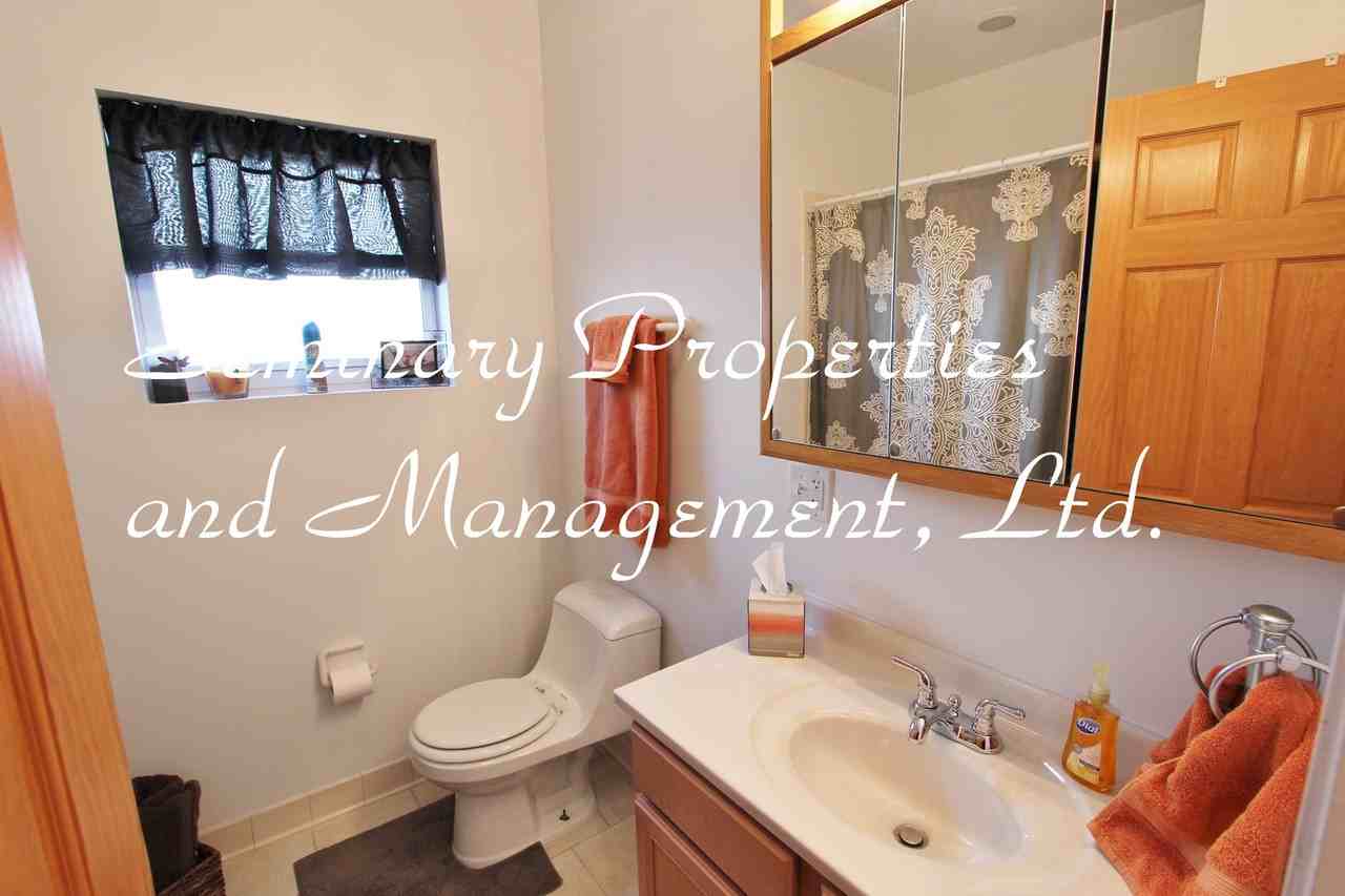 3302 N Leavitt - Photo 3 of 13