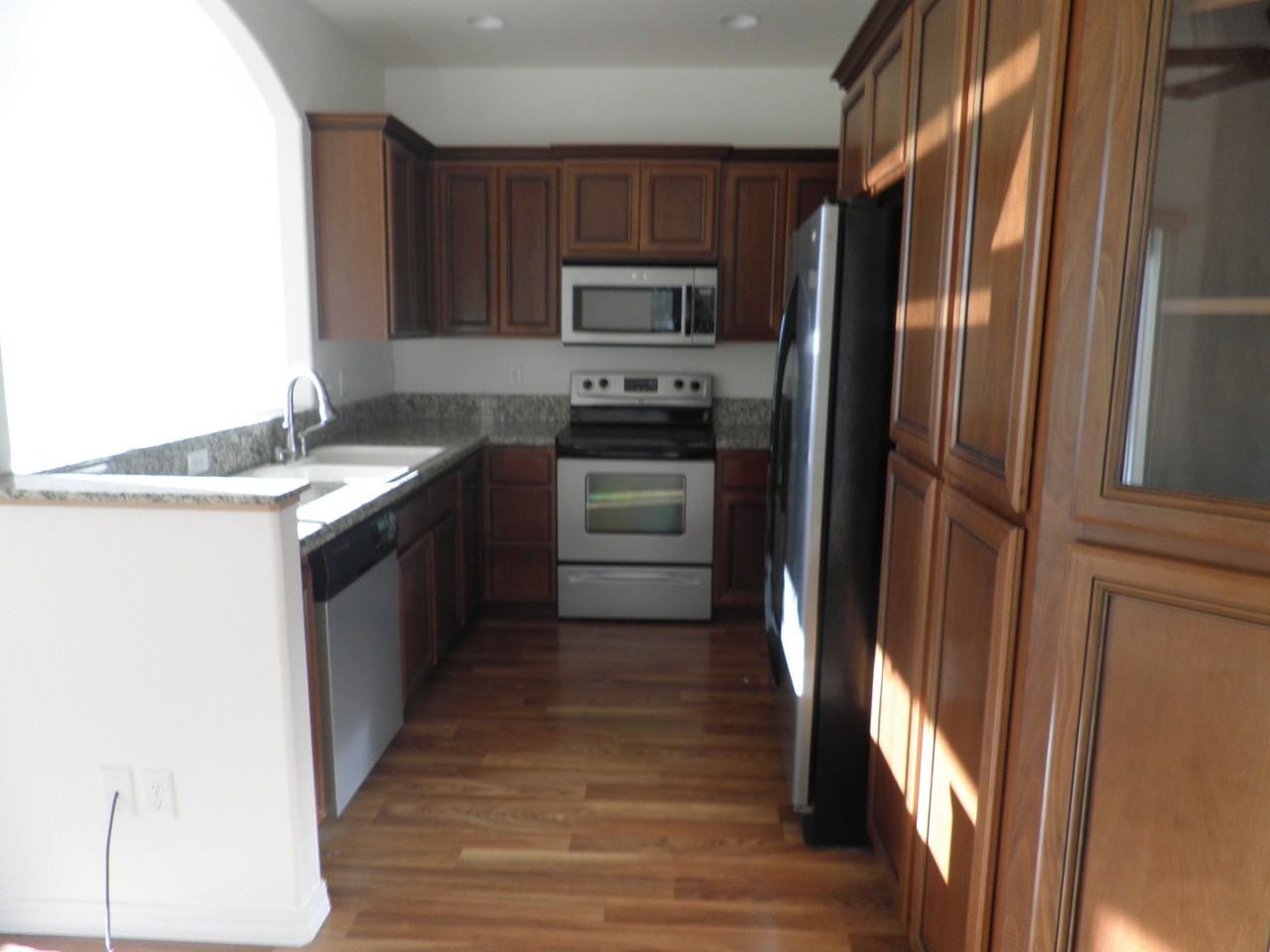 362 Jans Ct - Photo 4 of 8