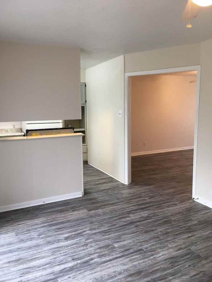 1504 S W S Young Dr - Photo 4 of 19