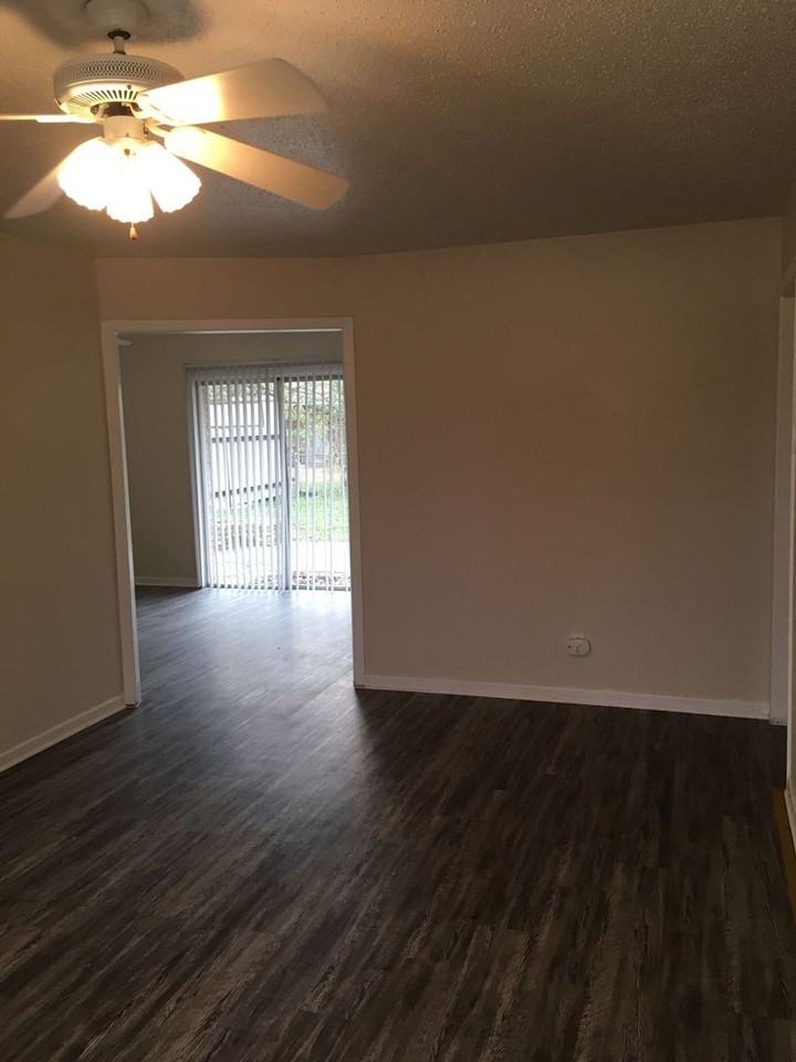 1504 S W S Young Dr - Photo 6 of 19