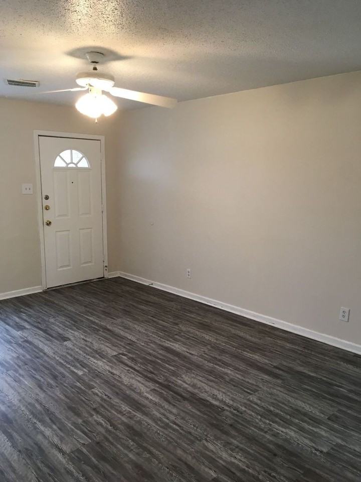 1504 S W S Young Dr - Photo 7 of 19