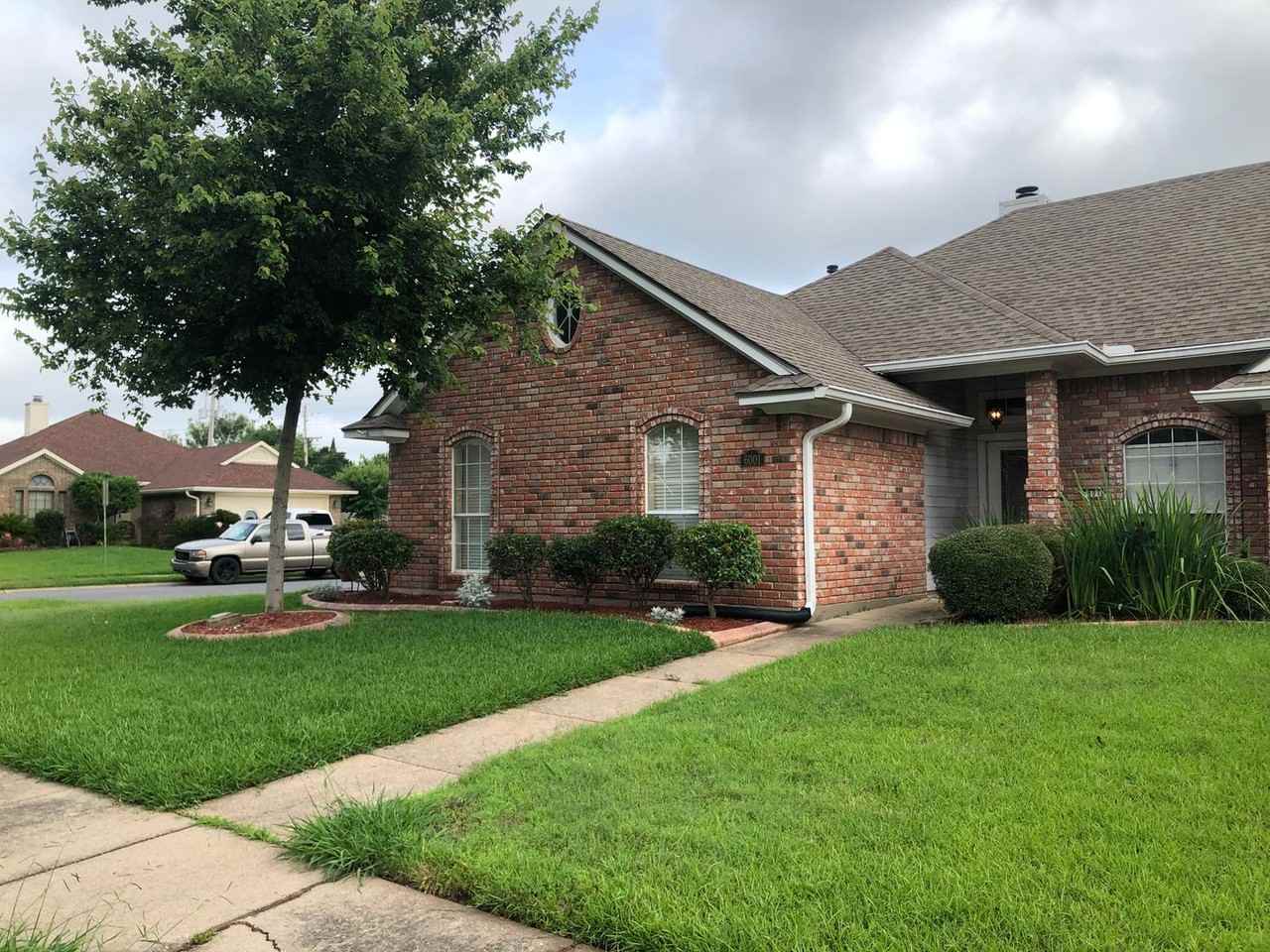 6001 Sandalwood Dr - Photo 2 of 23