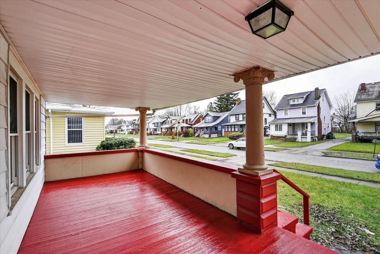 12912 Maplerow Ave - Photo 2 of 25