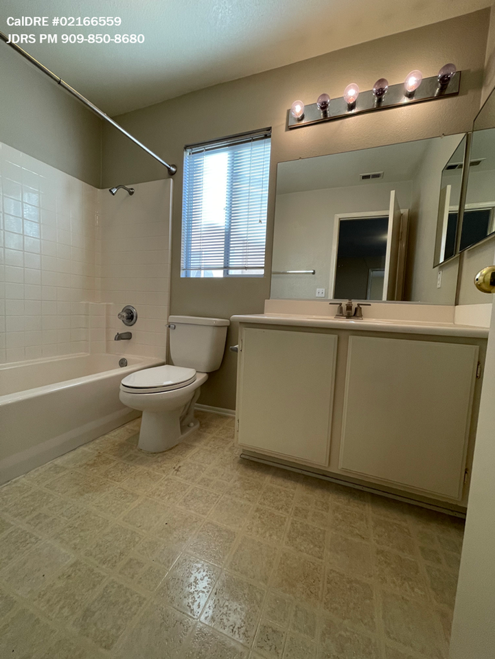 11879 Bunker Dr - Photo 5 of 9