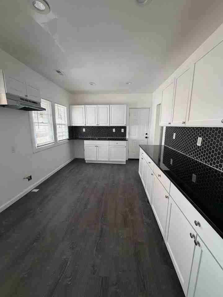 3250 Webb St - Photo 3 of 10