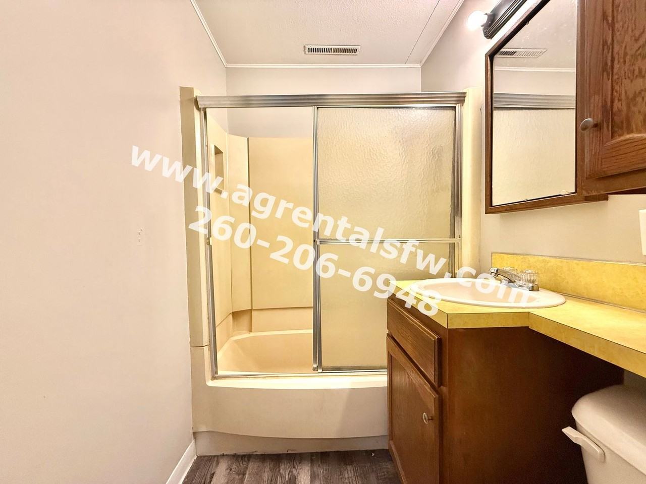 4603 Standish Dr - Photo 6 of 11