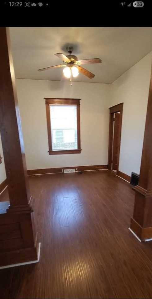 309 S Chicago Ave - Photo 5 of 10