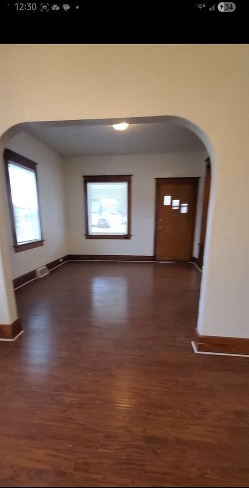 309 S Chicago Ave - Photo 6 of 10