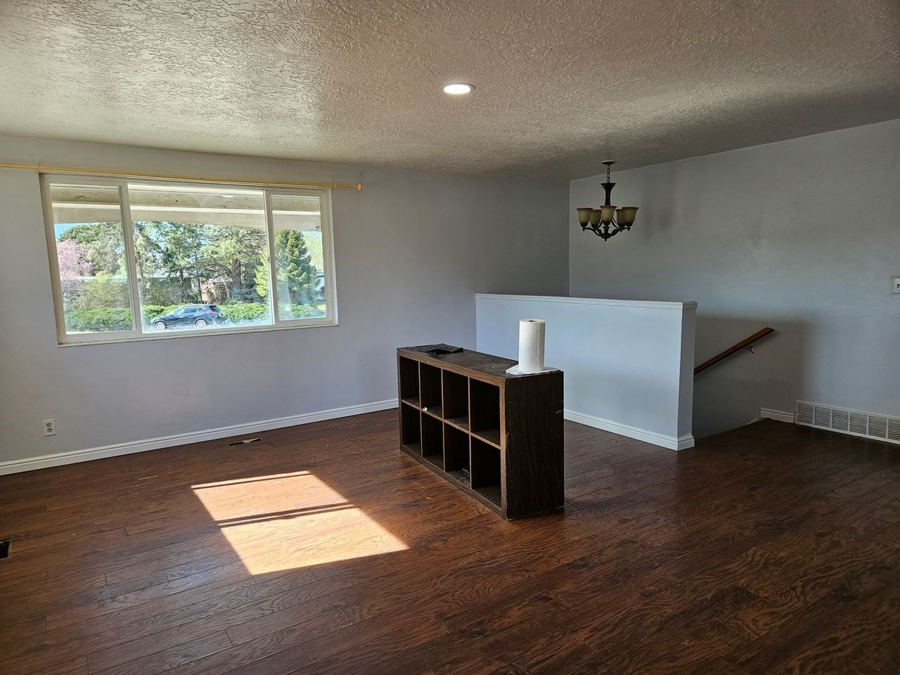 860 Maplewood Cir - Photo 5 of 38