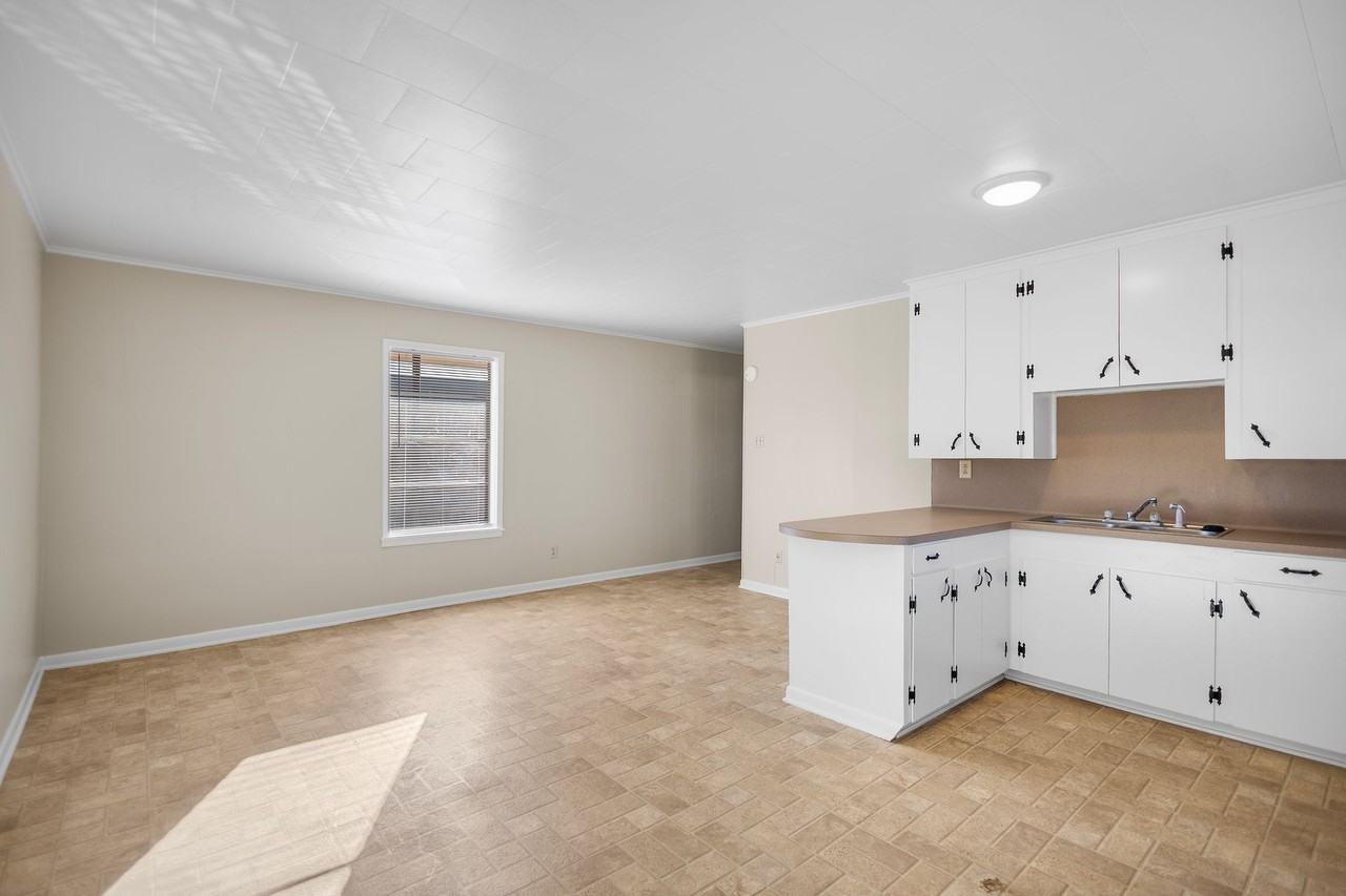 Villa North Apartments - Photo 2 of 26