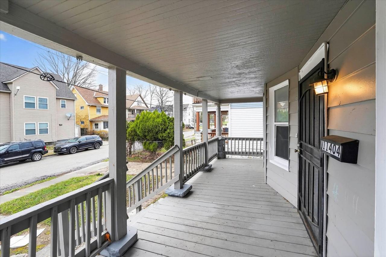 11404 Orville Ave - Photo 2 of 36