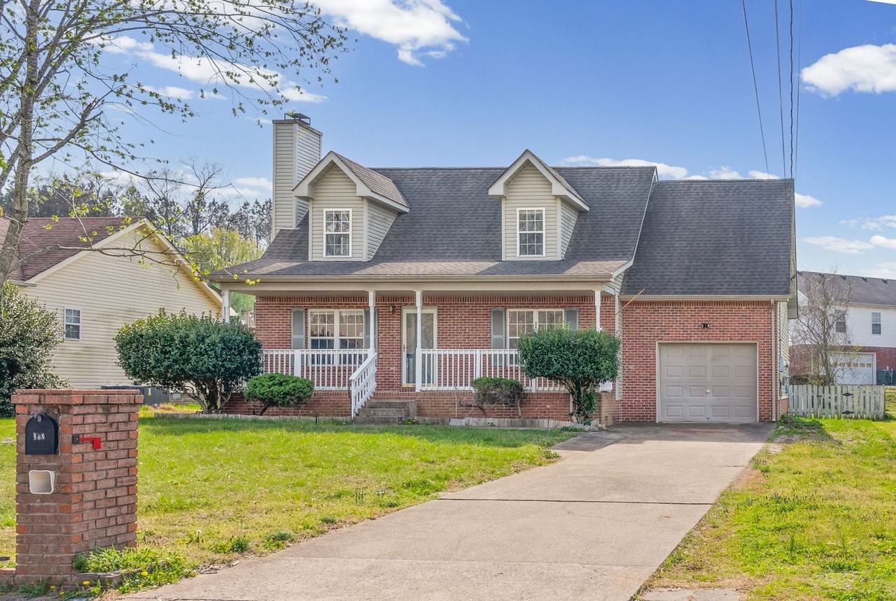 382 Brook Mead Dr - Photo 2 of 28