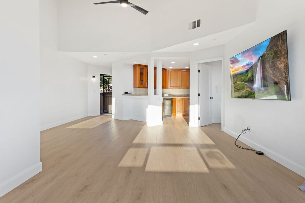 1060 Calle Del Cerro #1102 - Photo 7 of 23