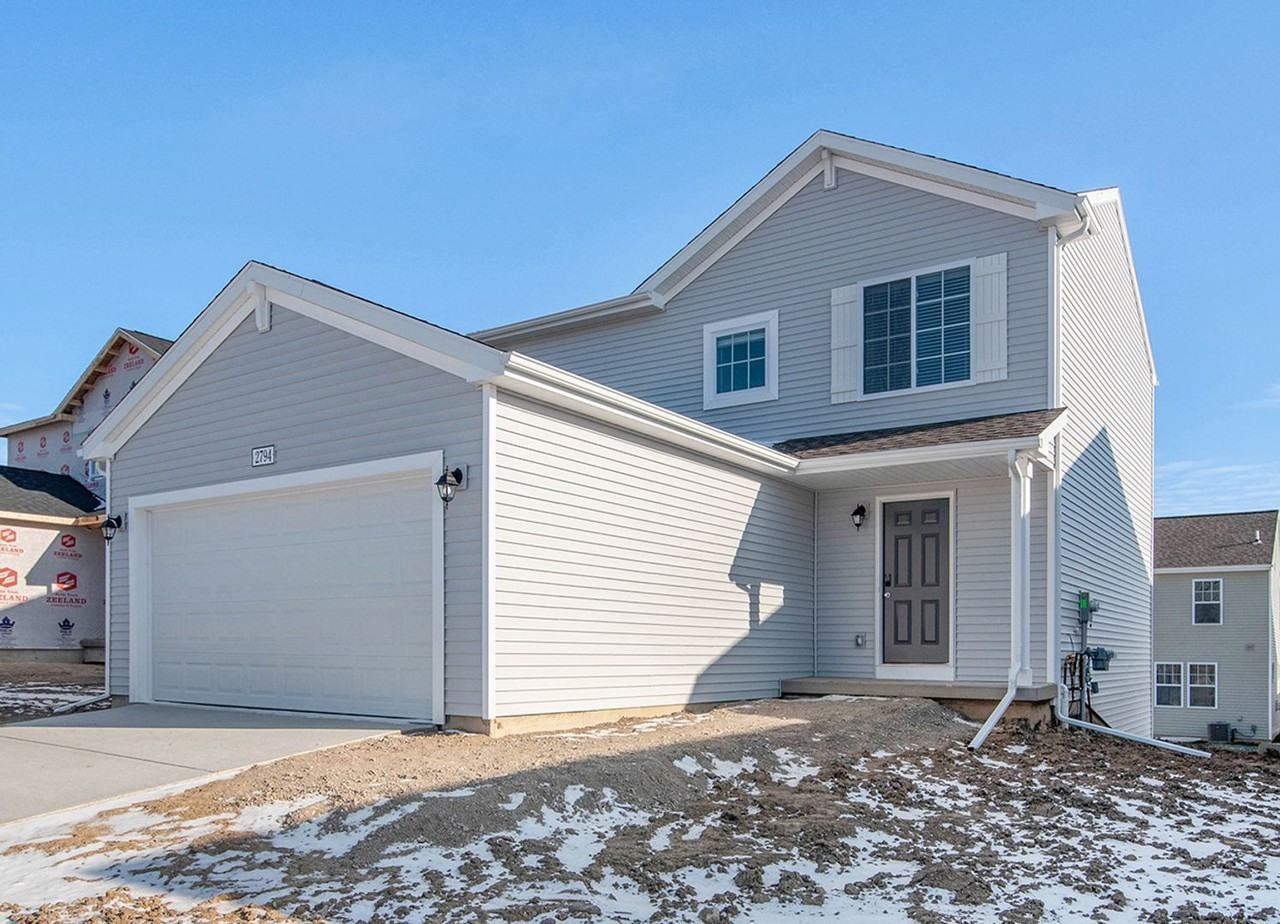8219 8219 Crestbrook Court - Photo 2 of 16