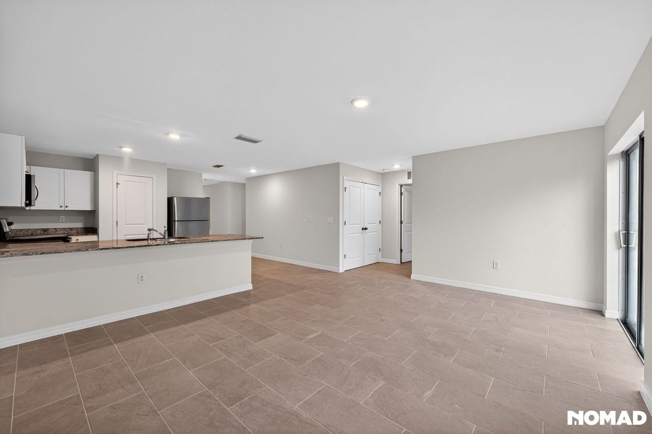 18118 Sullivan Ave - Photo 2 of 32