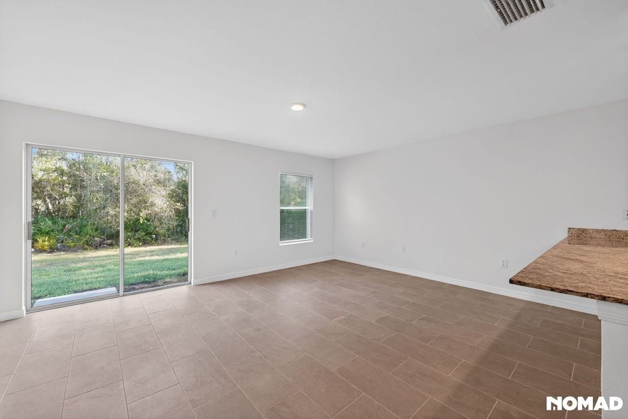 18118 Sullivan Ave - Photo 7 of 32