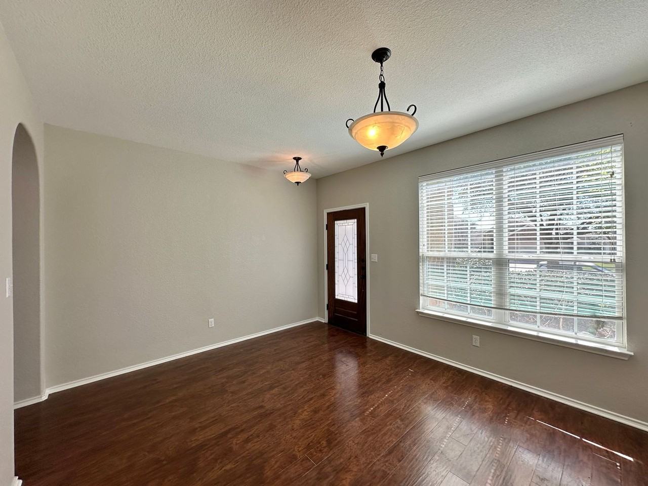 3405 Rusack Dr - Photo 3 of 38