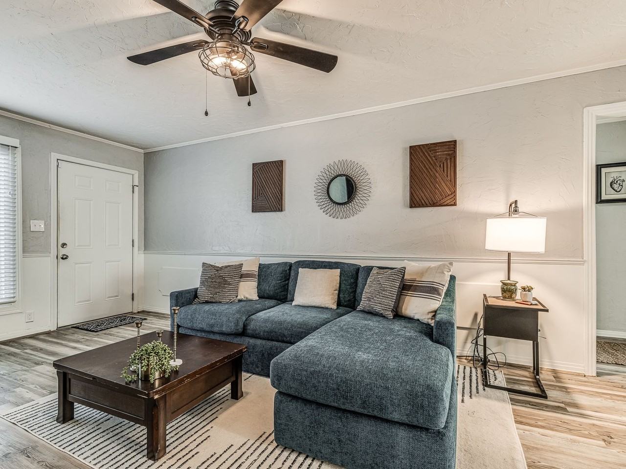 2912 W Fairfield Ave - Photo 3 of 28