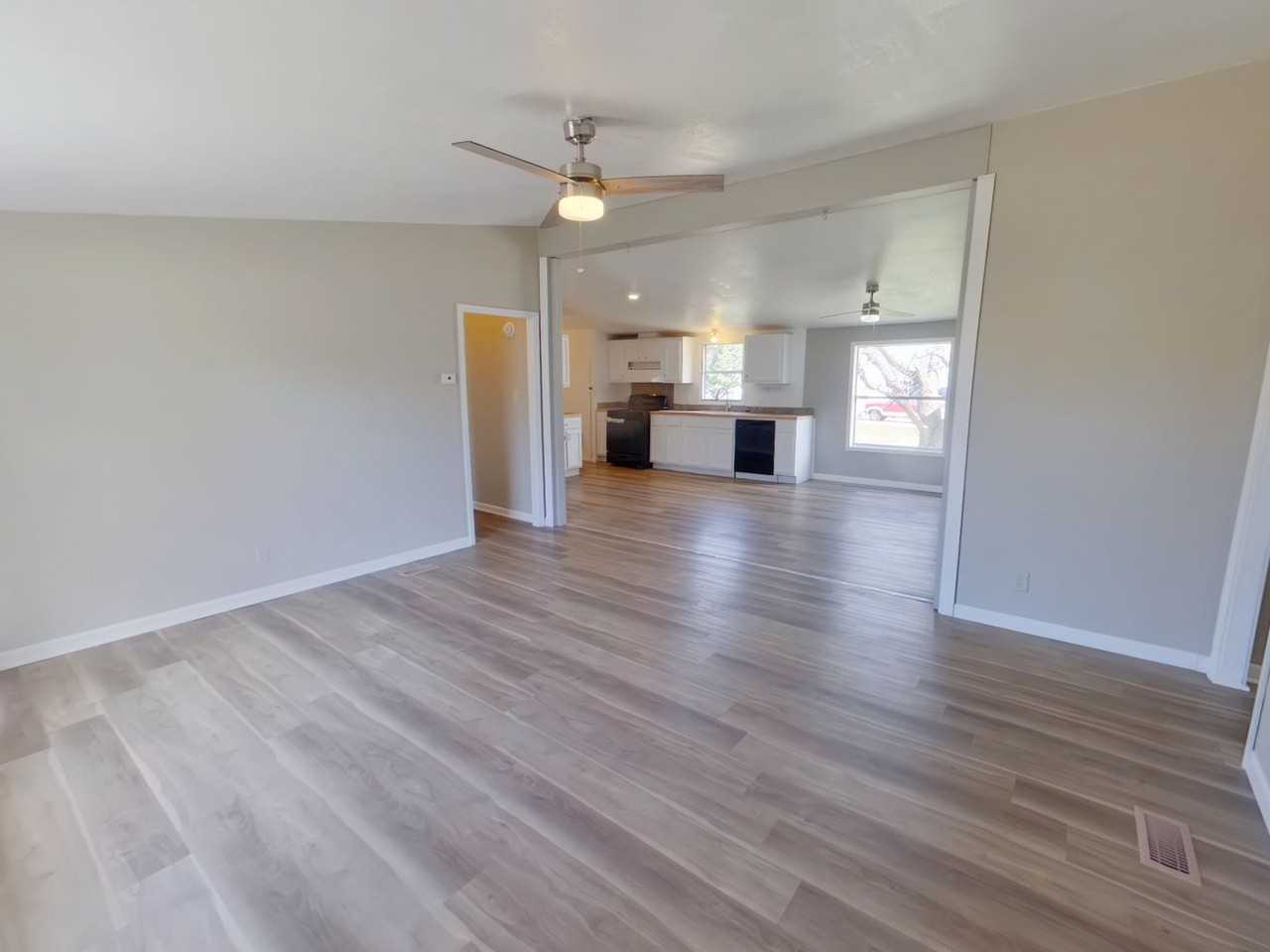 2320 E Macarthur Rd Lot A37 - Photo 2 of 11